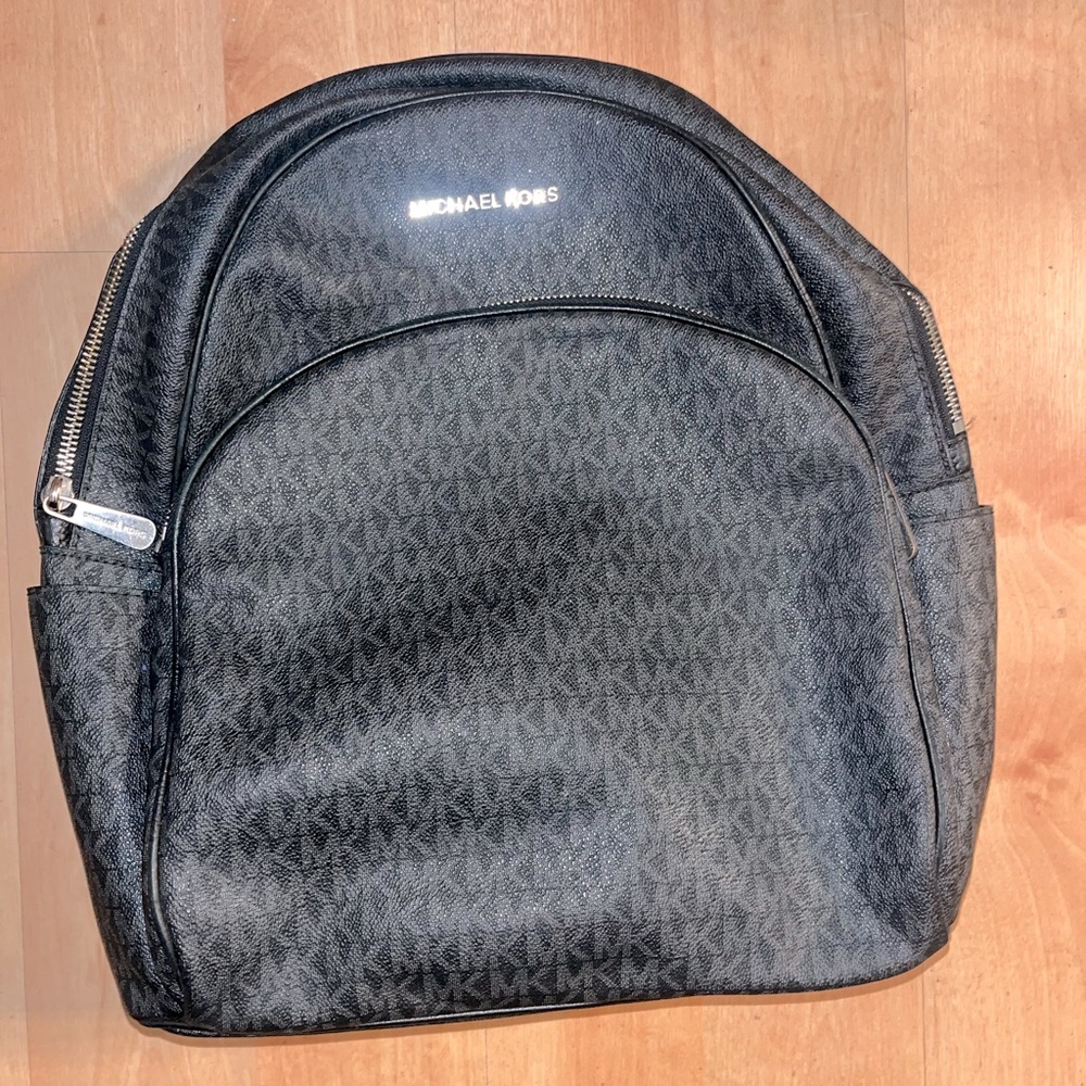 Michael Kors back pack! Medium
